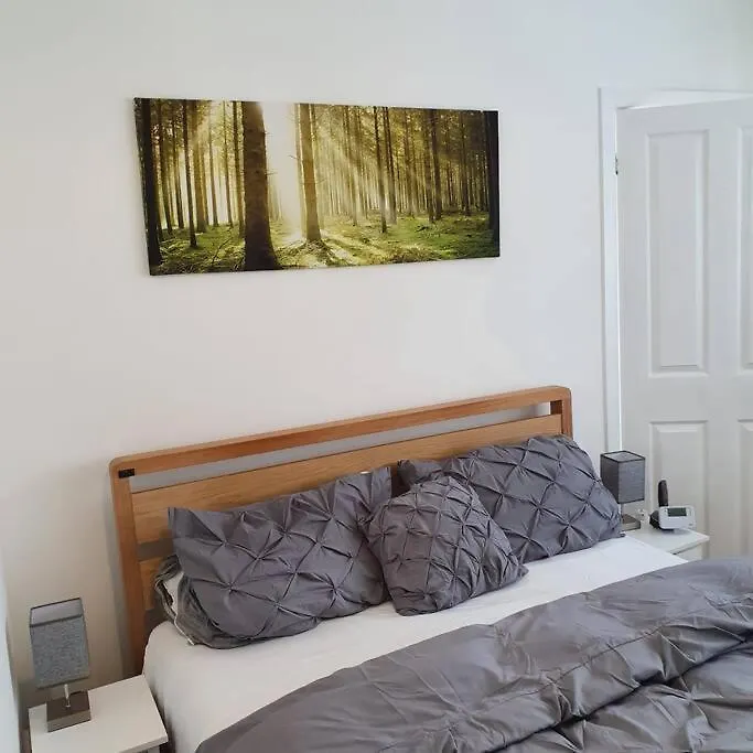 2 Bedroom House With Lovely Garden And Views Brighton Feriehus