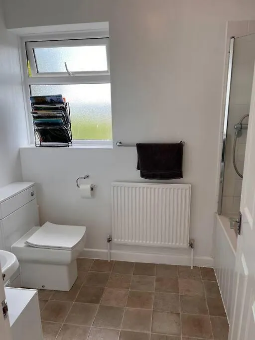 2 Bedroom House With Lovely Garden And Views Brighton 0*,  Storbritannien