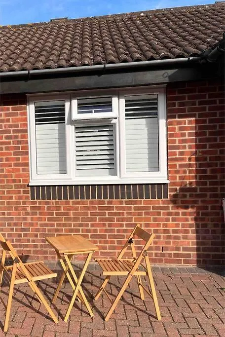 2 Bedroom House With Lovely Garden And Views Brighton 0*,